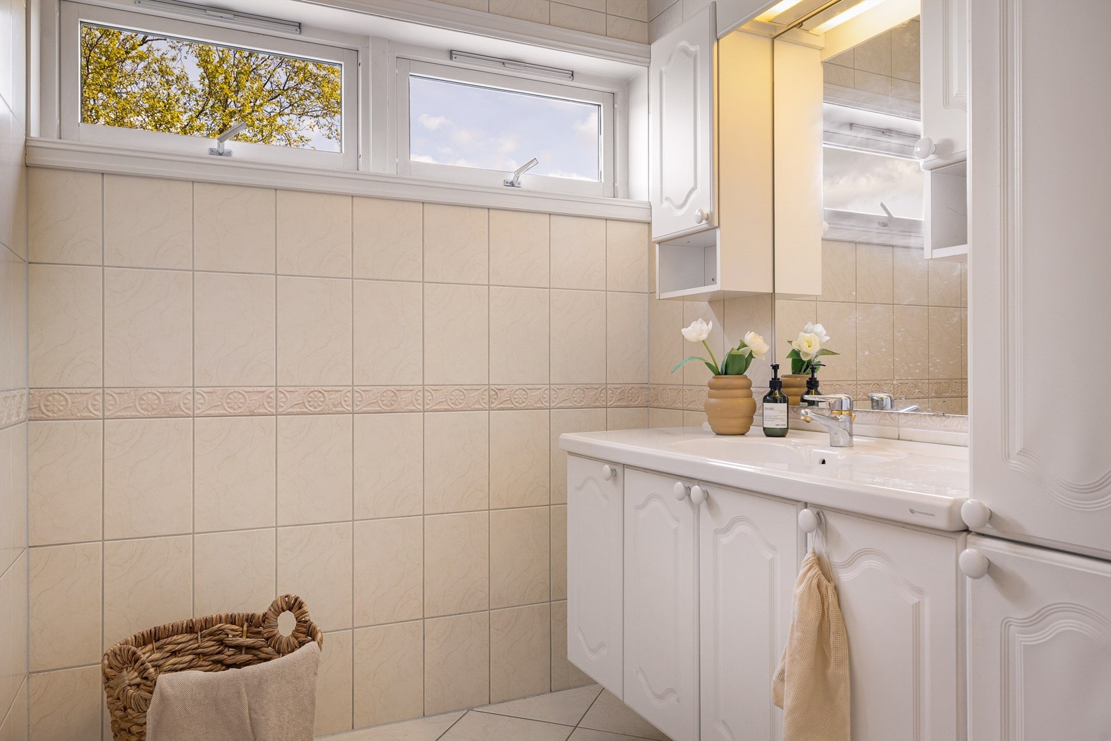 Badet ble bygget ut og pusset opp i 2000. Galleribilde