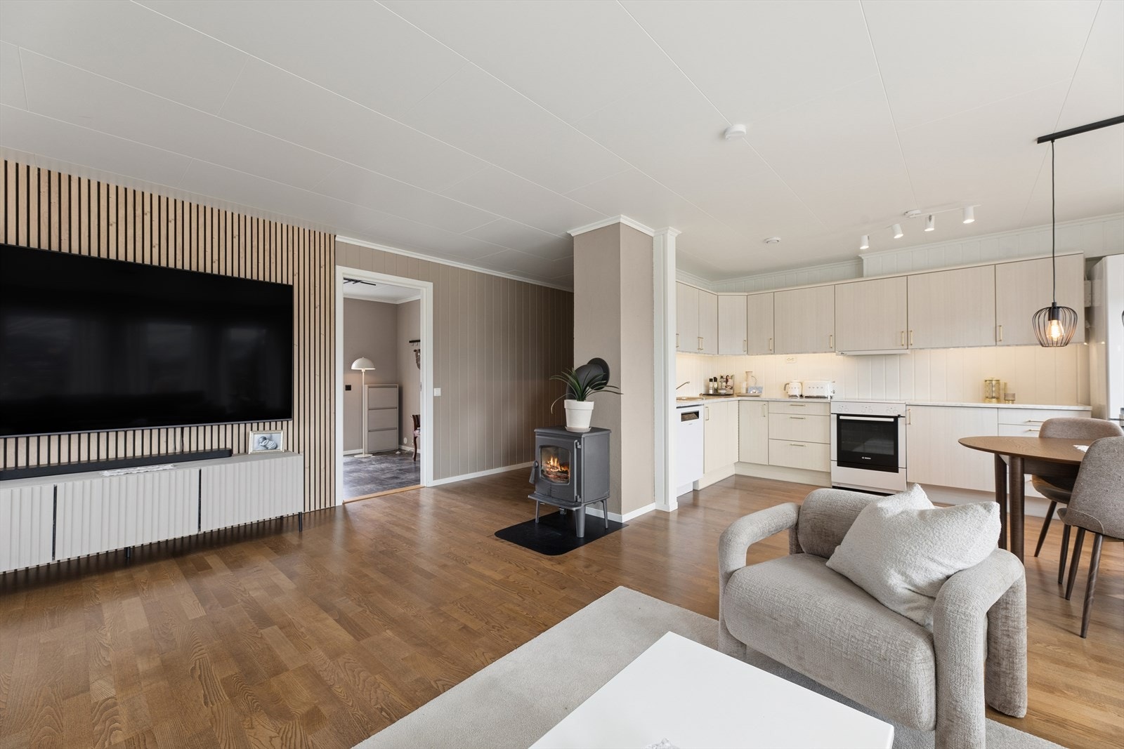 Boligen har balansert ventilasjon som sikrer et sunt og stabilt inneklima. Galleribilde