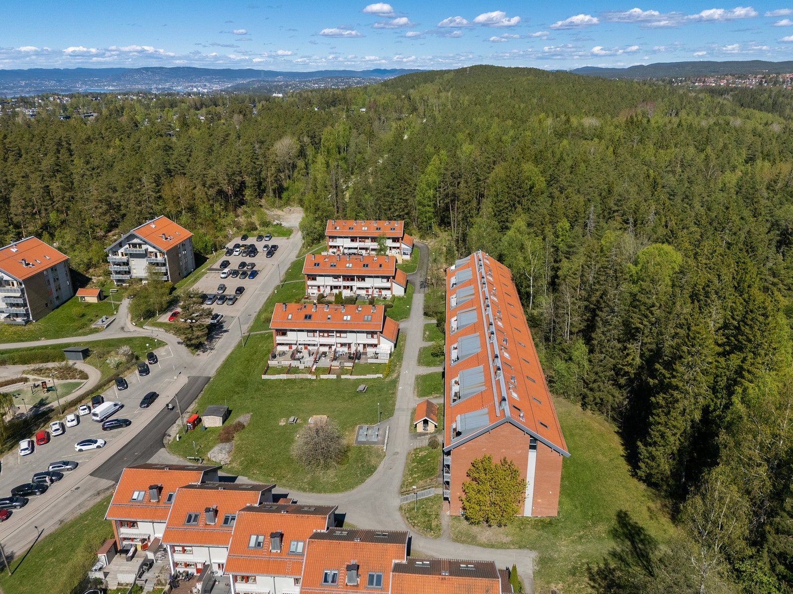 Ødegården borettslag ligger i et attraktivt og utpreget barnevennlig boligområde på Sofiemyr. Galleribilde