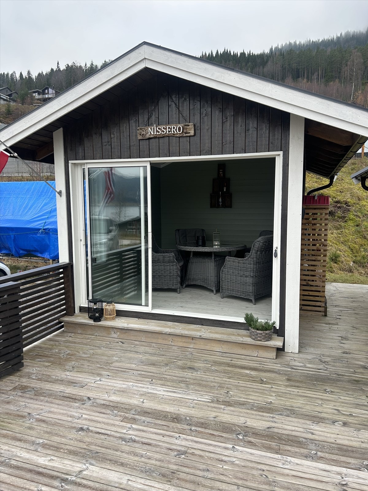 Selger eget foto. Galleribilde