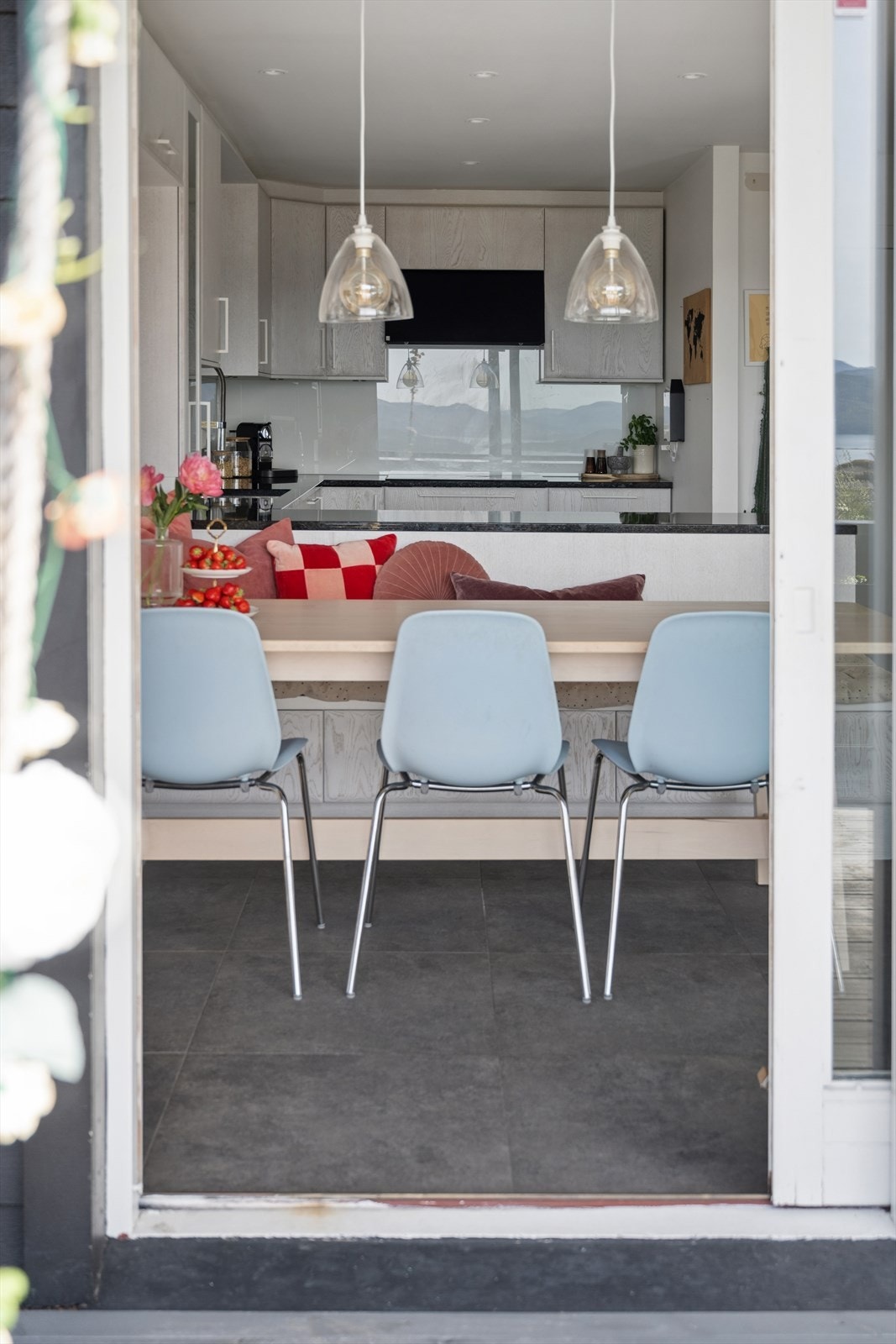 Direkte adkomst til boligens terrasse (ikke byggemeldt) Galleribilde