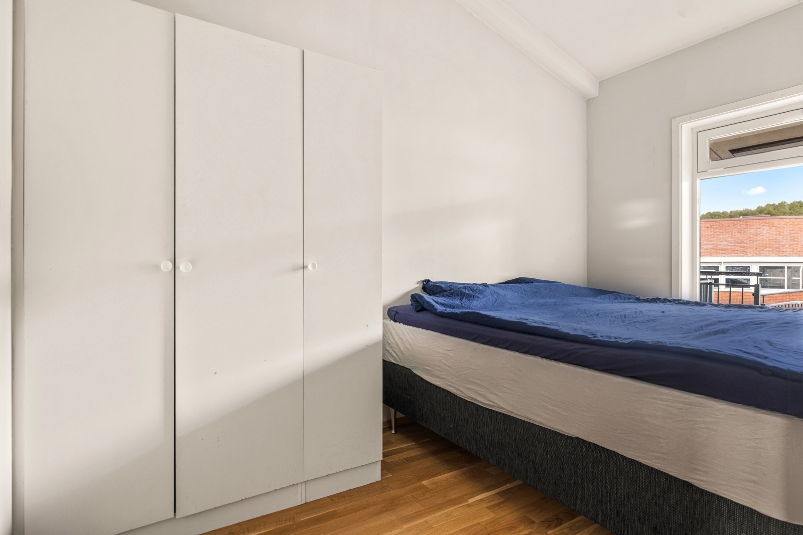 Rommene egner seg godt både som hovedsoverom, gjesterom eller hjemmekontor etter behov. Galleribilde