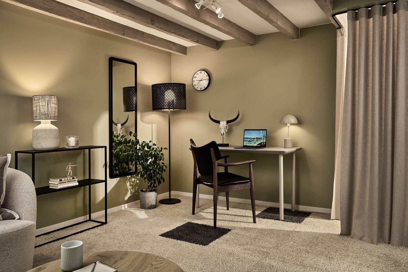 Her er det god plass til å innrede en egen sone for hjemmekontor. Galleribilde