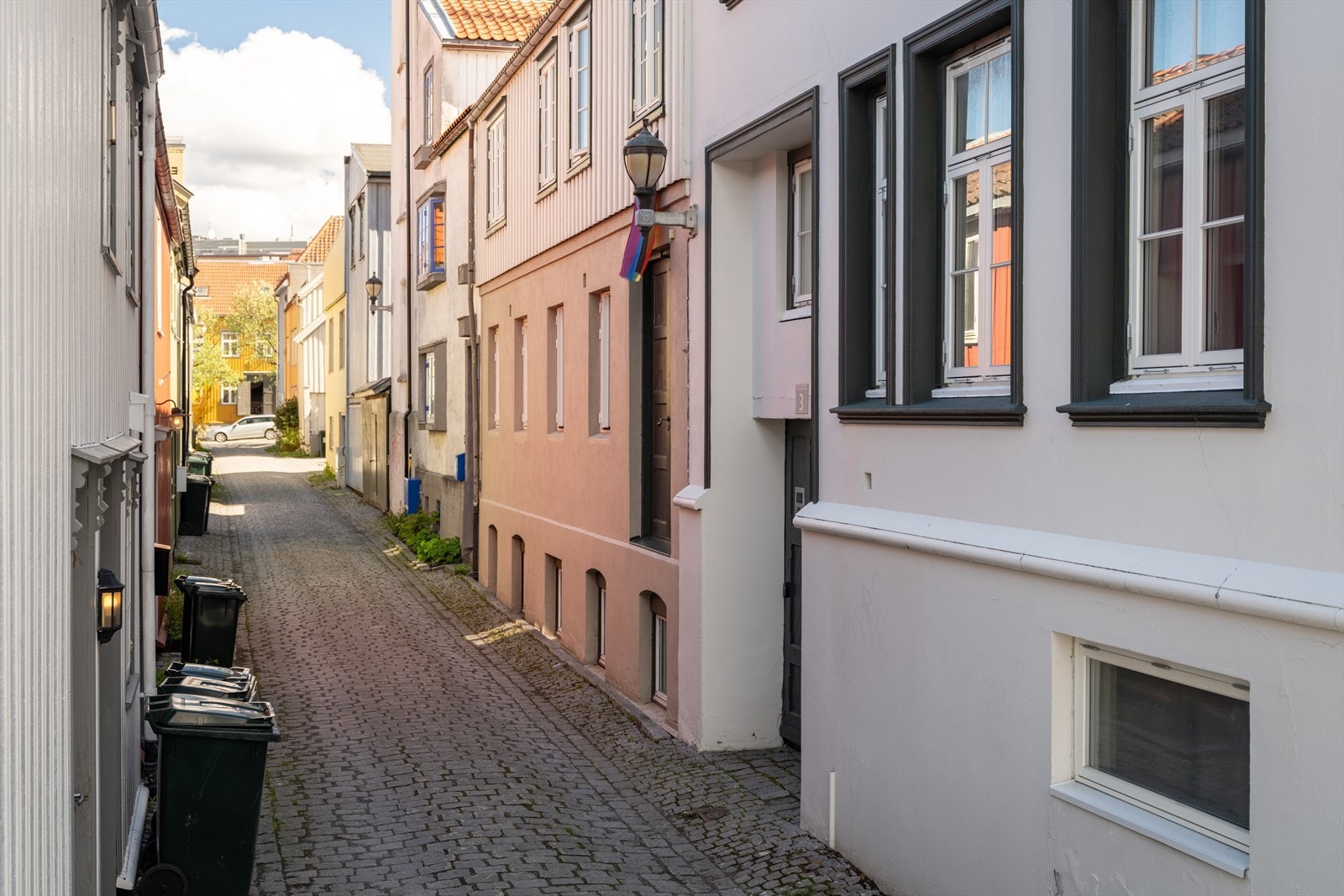 Her bor du med umiddelbar nærhet til alt du trenger i hverdagen. Galleribilde