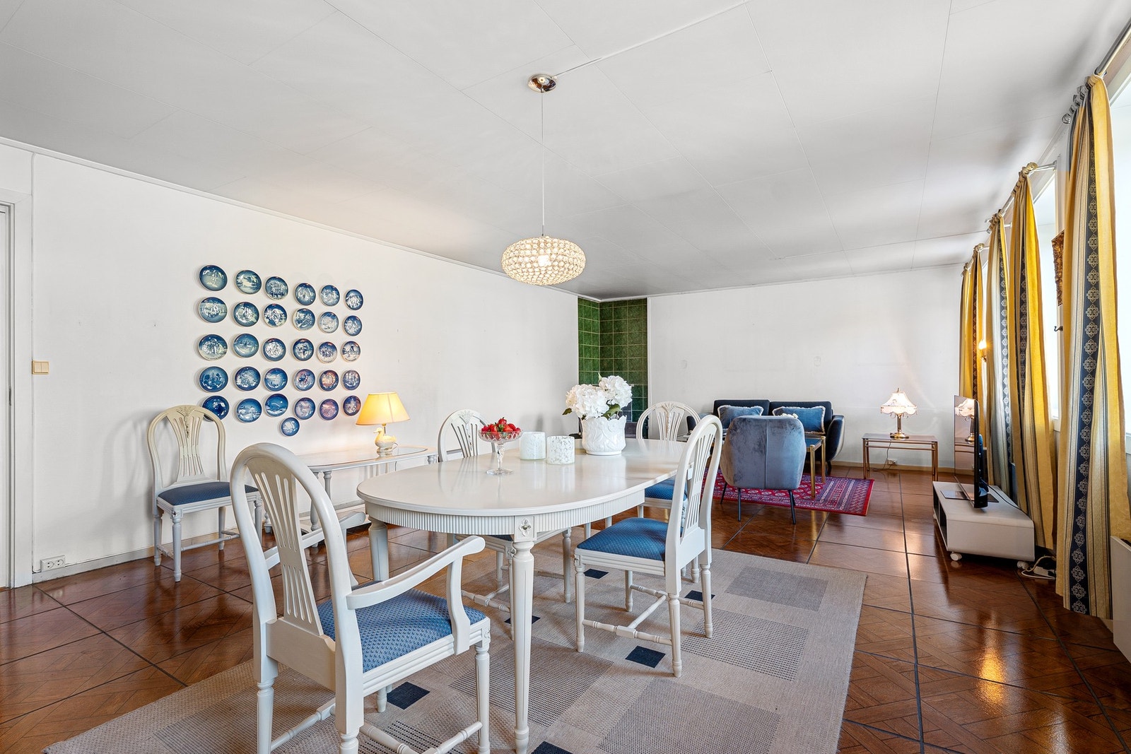 Leiligheten disponerer bod på loft og i kjeller. Galleribilde
