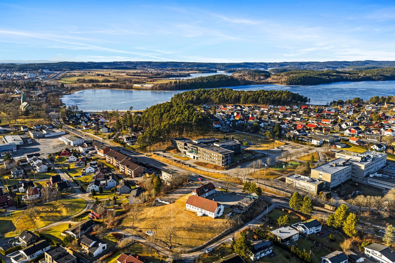 Tomten på Prestegården er på hele ca. 7359 m². Galleribilde