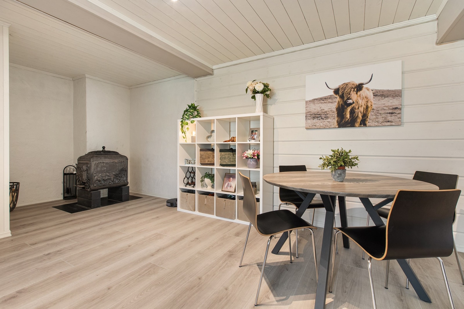 En vedovn gir ekstra varme på kalde dager. Galleribilde