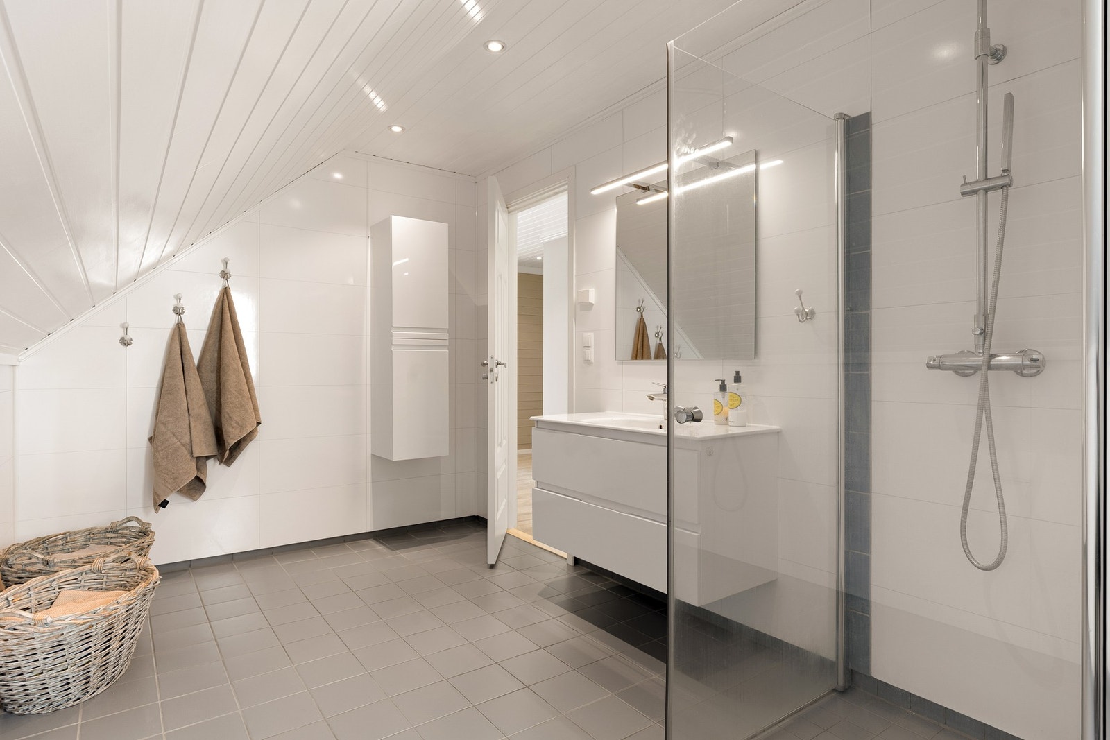Familiebad i 2.etg Galleribilde