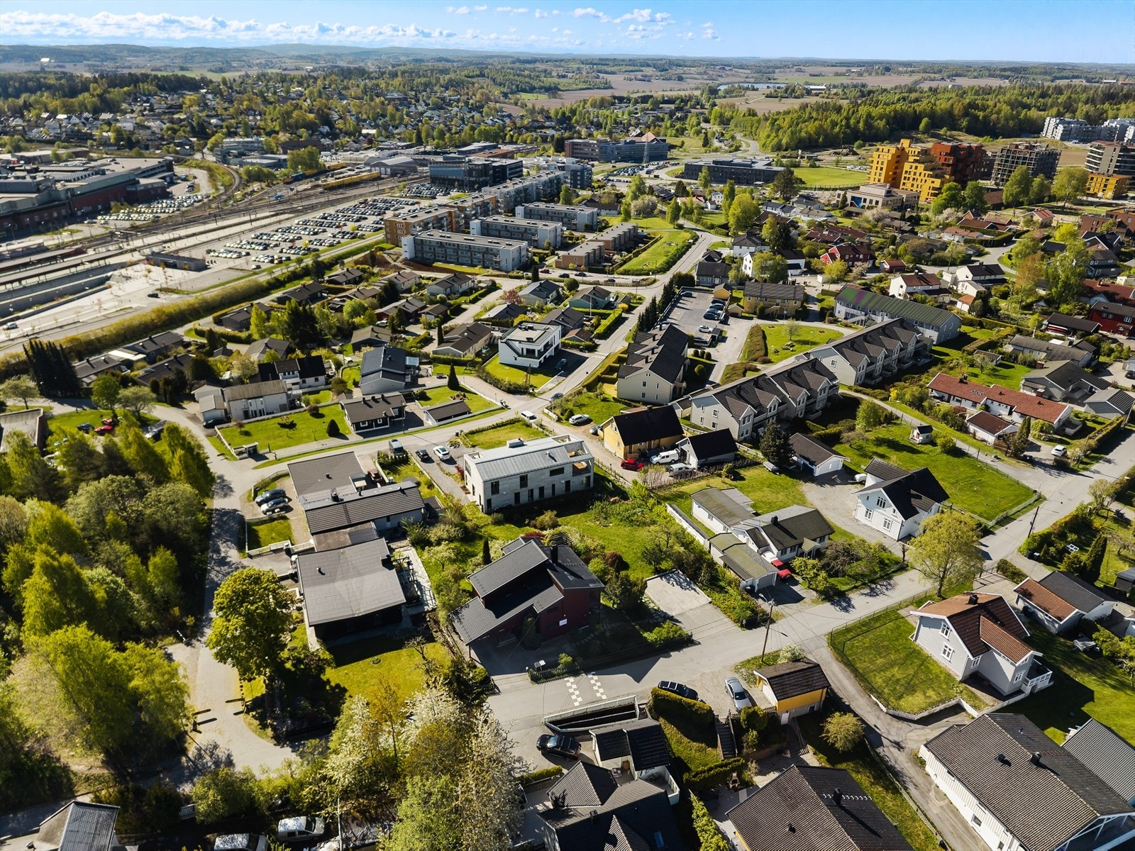 Nærhet til skoler, barnehager, butikker, Ski Storsenter og øvrige servicetilbud Galleribilde