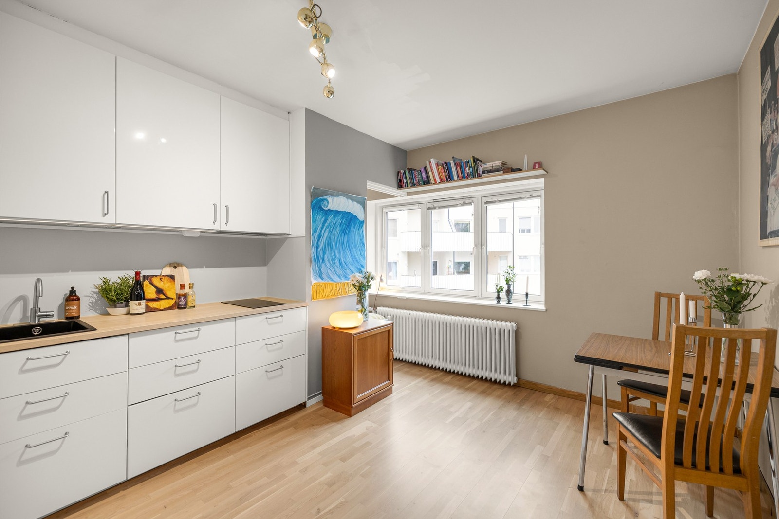Velkommen til Brinken 2B - presentert av EIE eiendomsmegling! Foto: Blikk Boligfoto v/ Markus Andersson Galleribilde