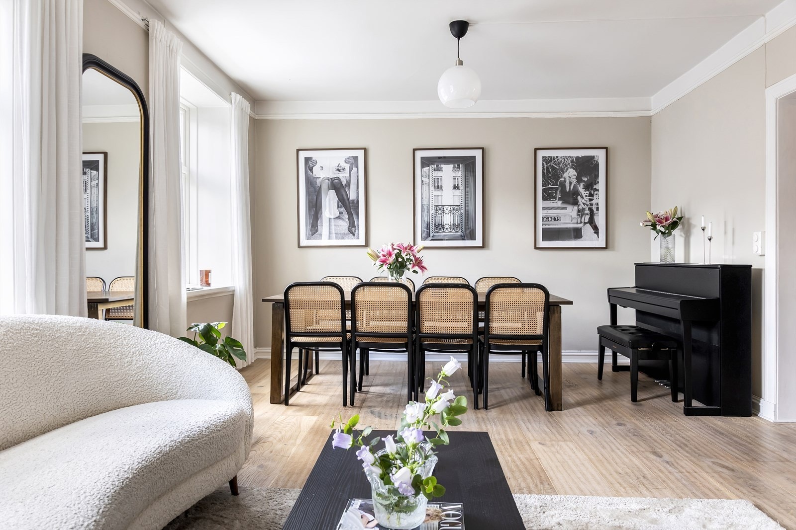 Rommet oppleves som lyst og luftig. Galleribilde