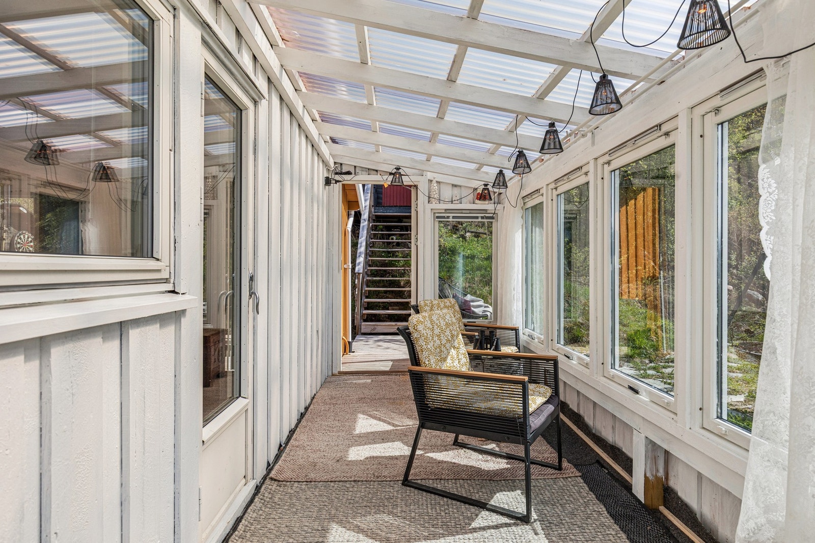Herlig innglasset balkong. Galleribilde