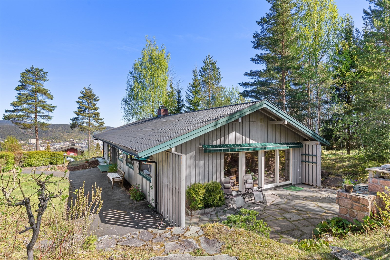 Velkommen til Austad skog 6! Foto: Eiendomsfoto AS Galleribilde