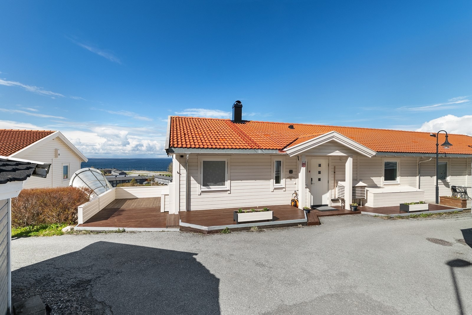 Boligen ligger fint på enden øverst i Svarthammarveien . Galleribilde