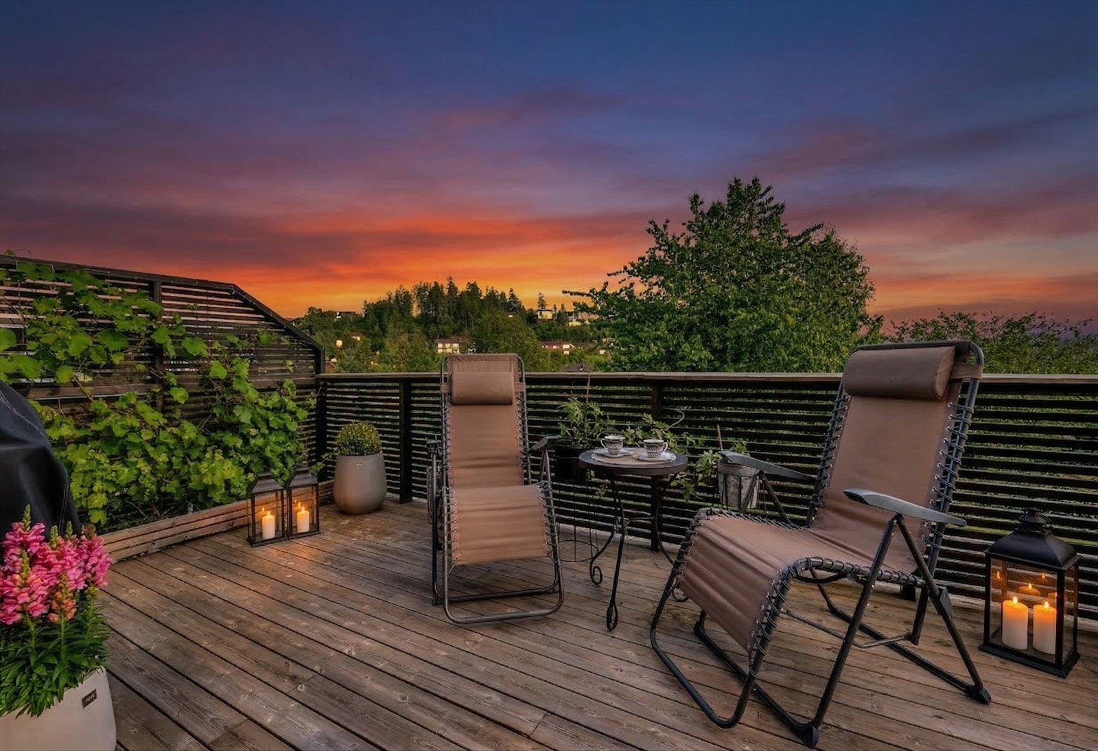 Leiligheten har romslig terrasse, med gode solforhold. Fotograf: Håvard Daae Rognli Galleribilde