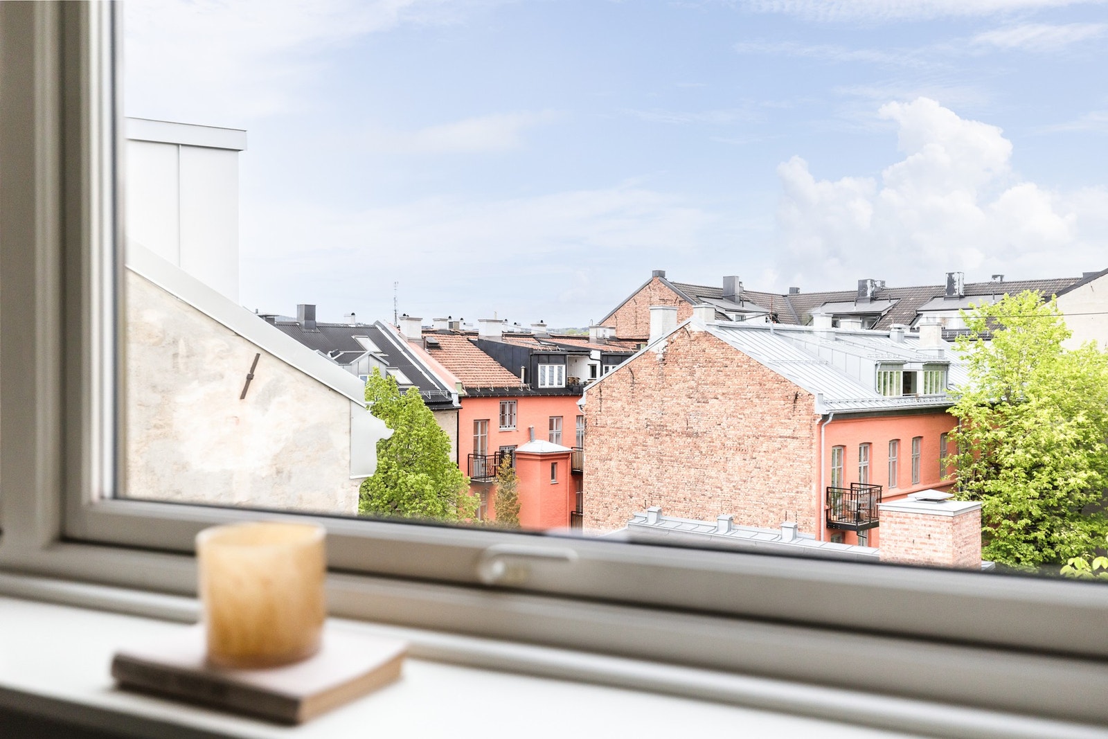 Her bor du sentralt, men samtidig rolig til med vinduer vendt mot stille bakgård. Galleribilde