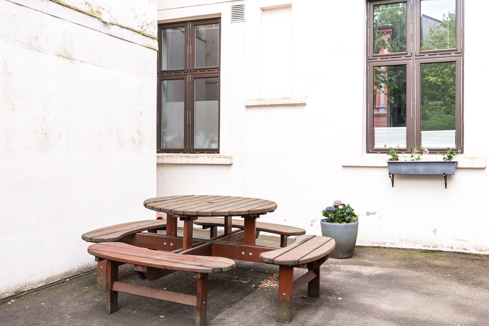 Felles sittegruppe. Galleribilde