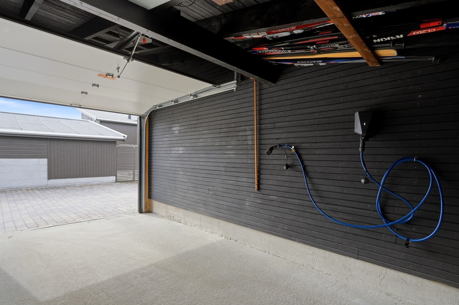 Installert elbillader Galleribilde