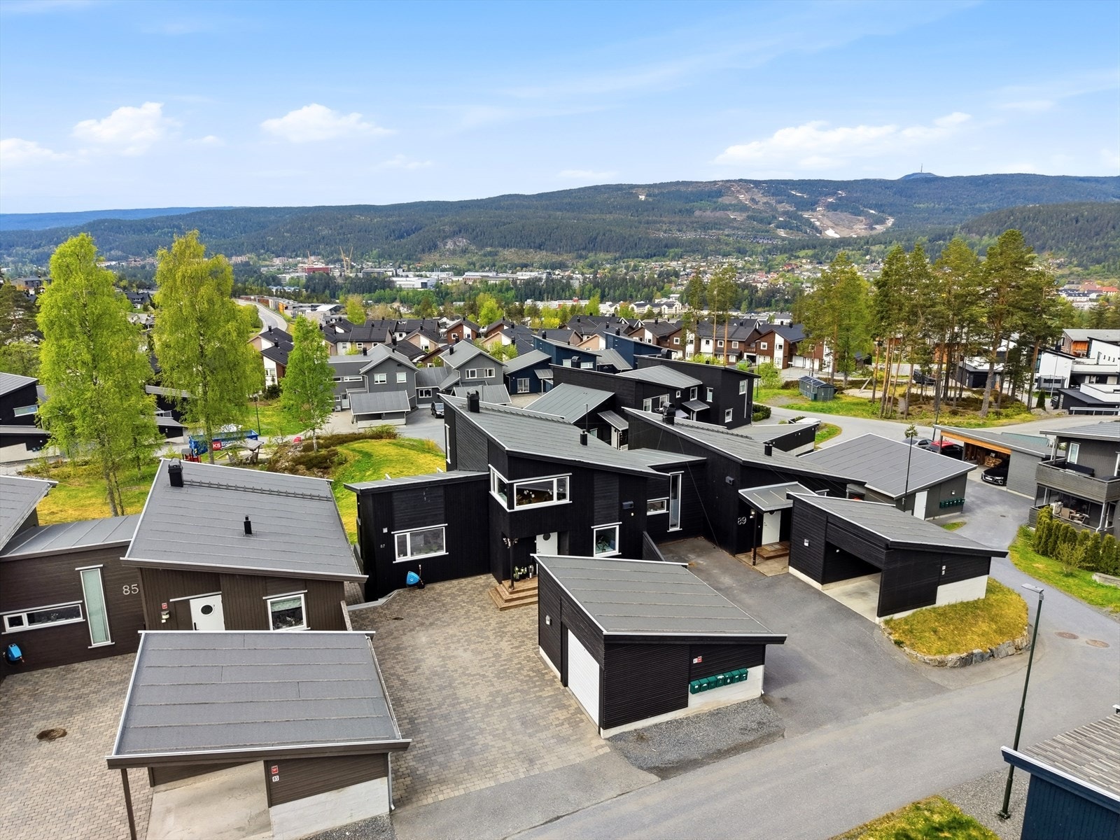 Kjedet enebolig med en svært attraktiv beliggenhet på Gamlegrendåsen nord Galleribilde