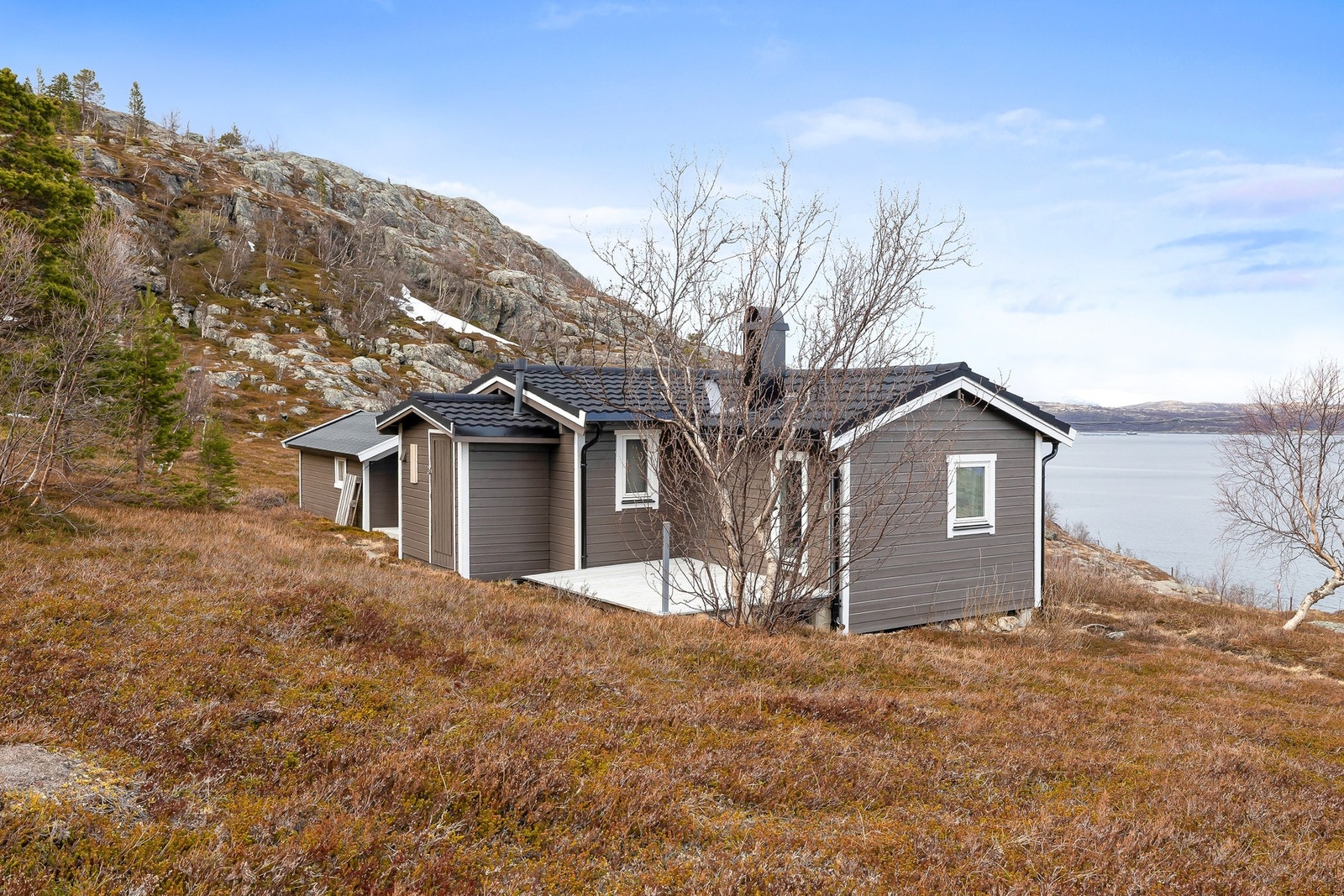 Fritidsboligen har et utedo. Galleribilde