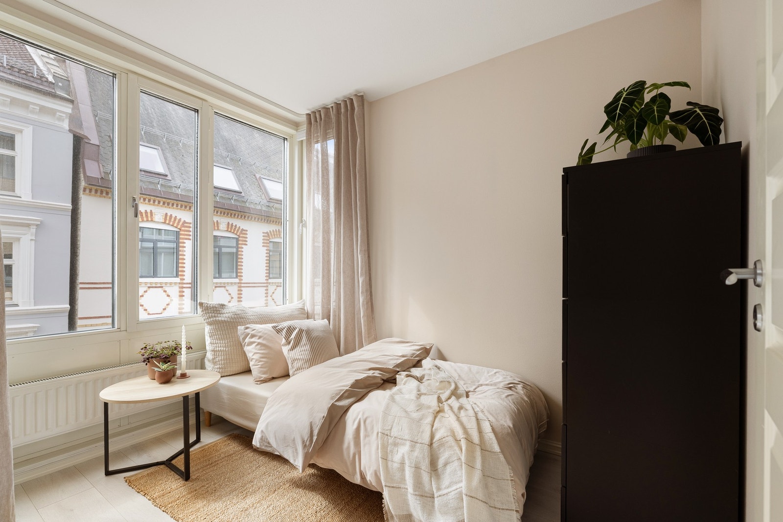 Rommet egner seg ypperlige som barnerom, kontor eller gjesterom. Galleribilde