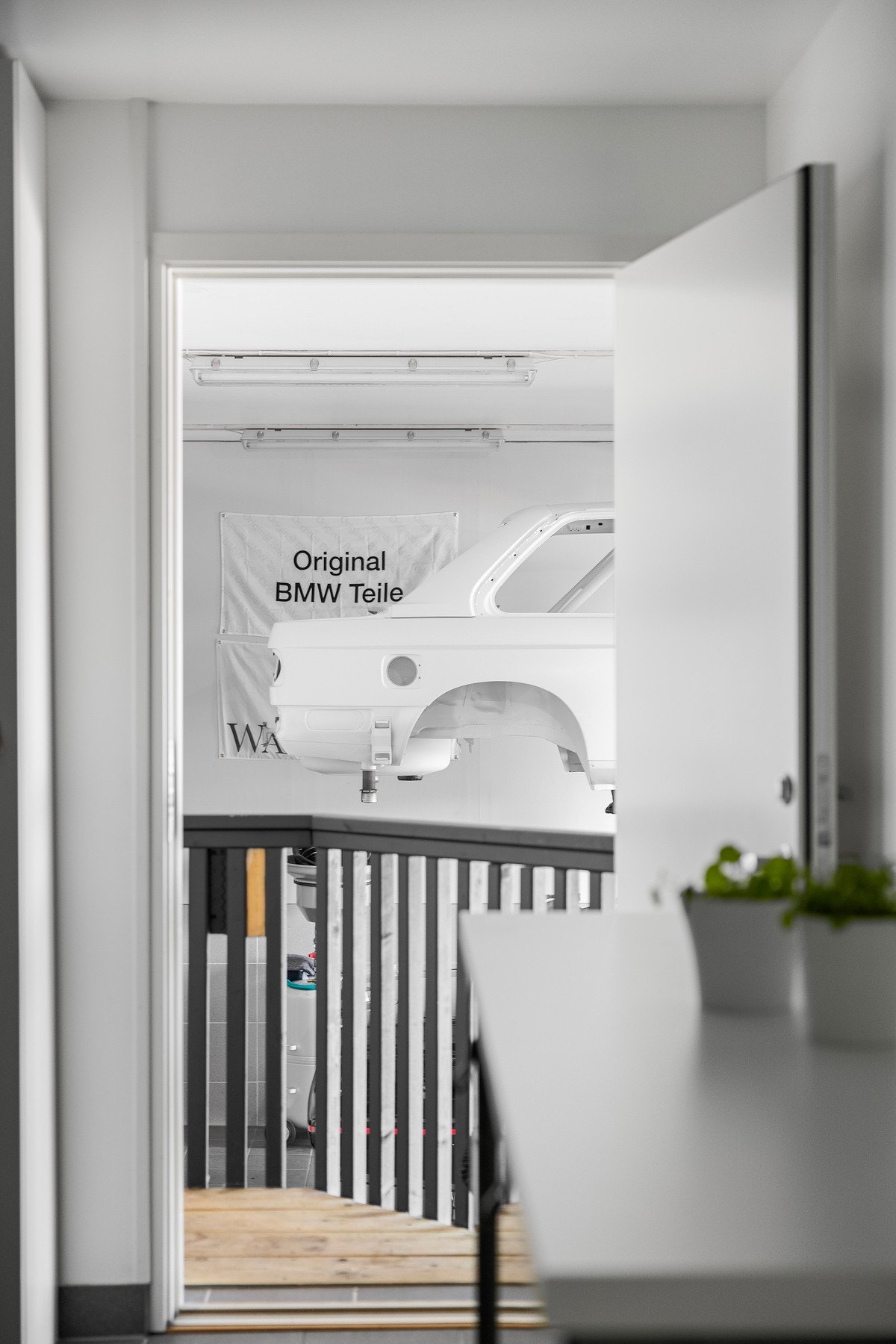 Vaskerom har inngang fra garasje Galleribilde