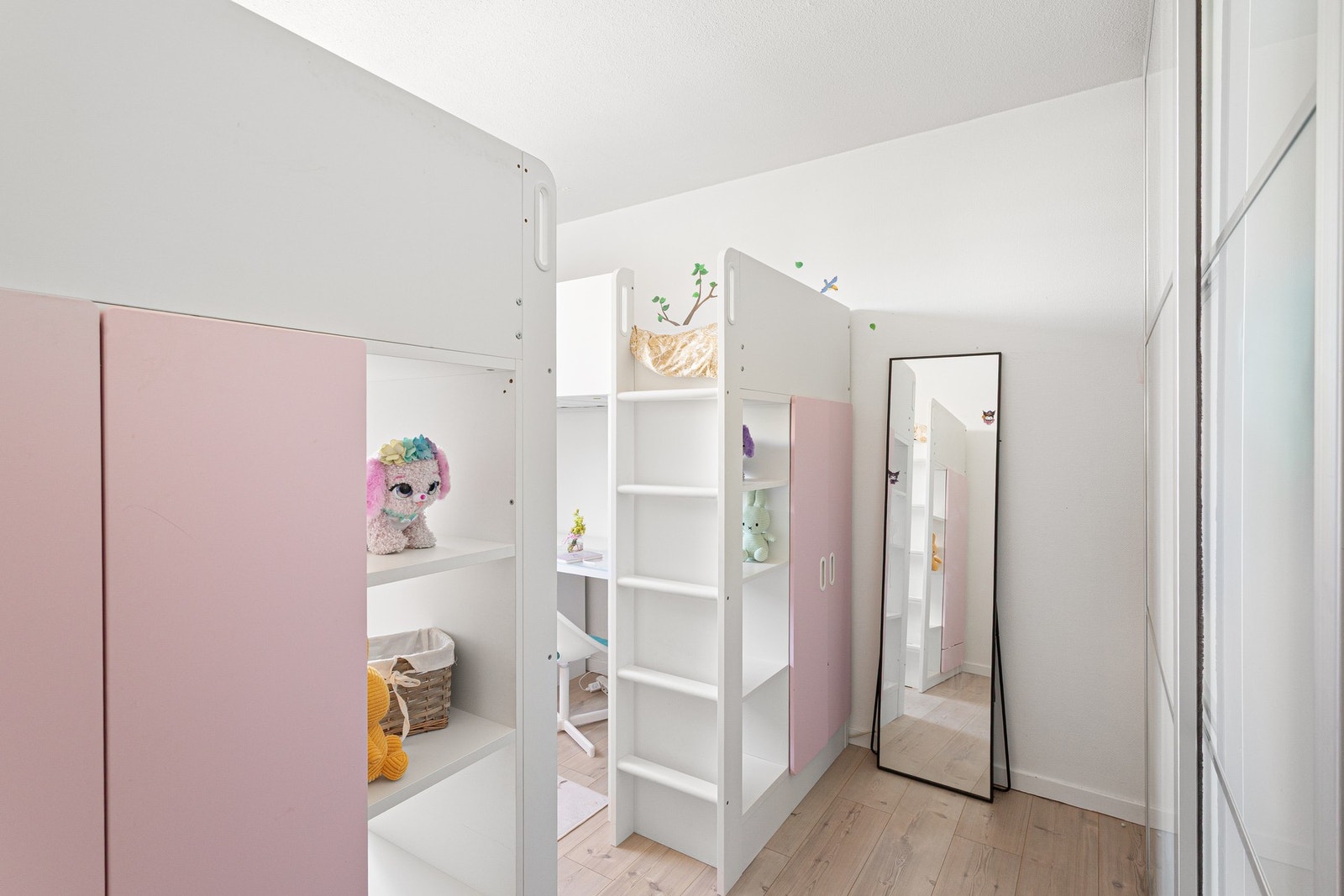 Soverom to på 12,5 m². Galleribilde