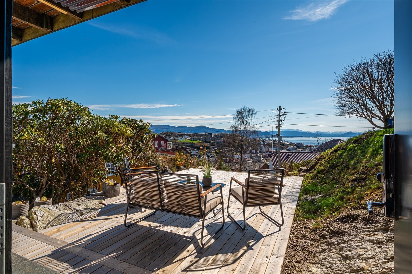 - Terrasseareal fra underetasjen - Galleribilde