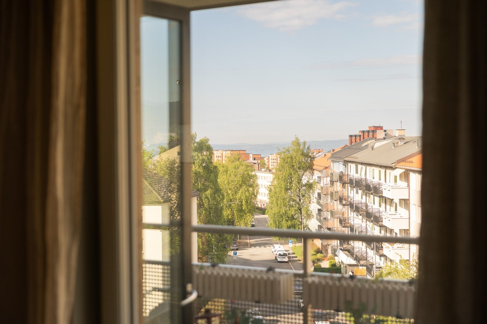 Fra stuen er det utgang til en herlig sydvendt balkong på 11 m². Galleribilde