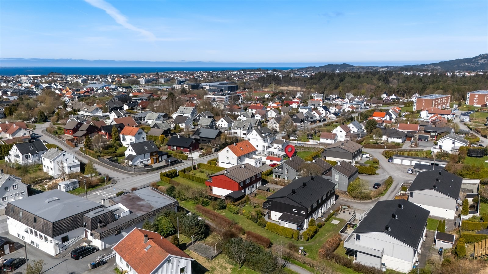 Fra området er det kort vei til både Haugesund sentrum og flotte turområder i skog og mark. Galleribilde