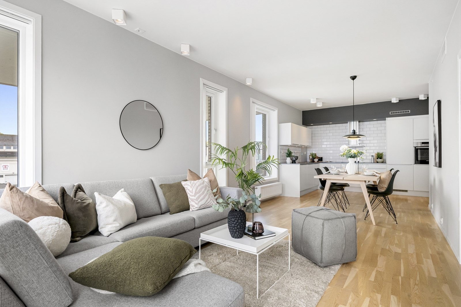 Leiligheten har god takhøyde. Galleribilde