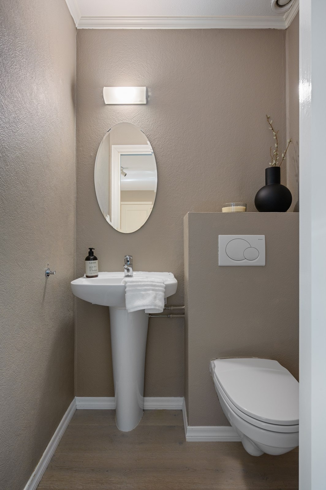 WC-rom Galleribilde