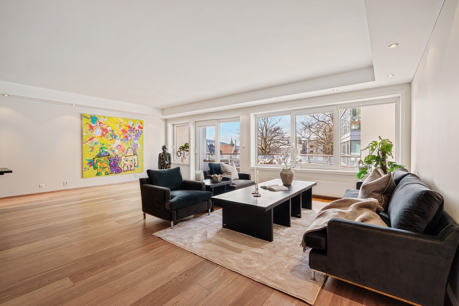 - Leiligheten har et BRA-i på 174m² fordelt over 2 plan - Galleribilde