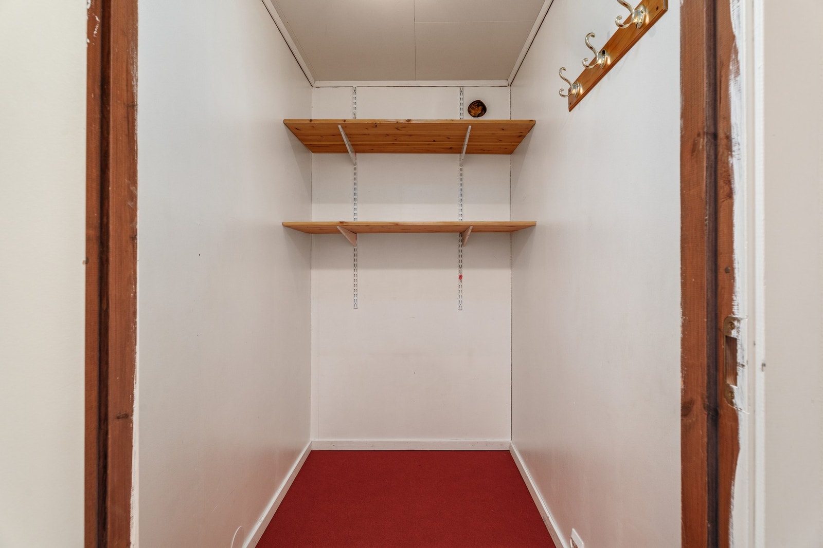 Oppbevaringsmuligheter i bod. Galleribilde
