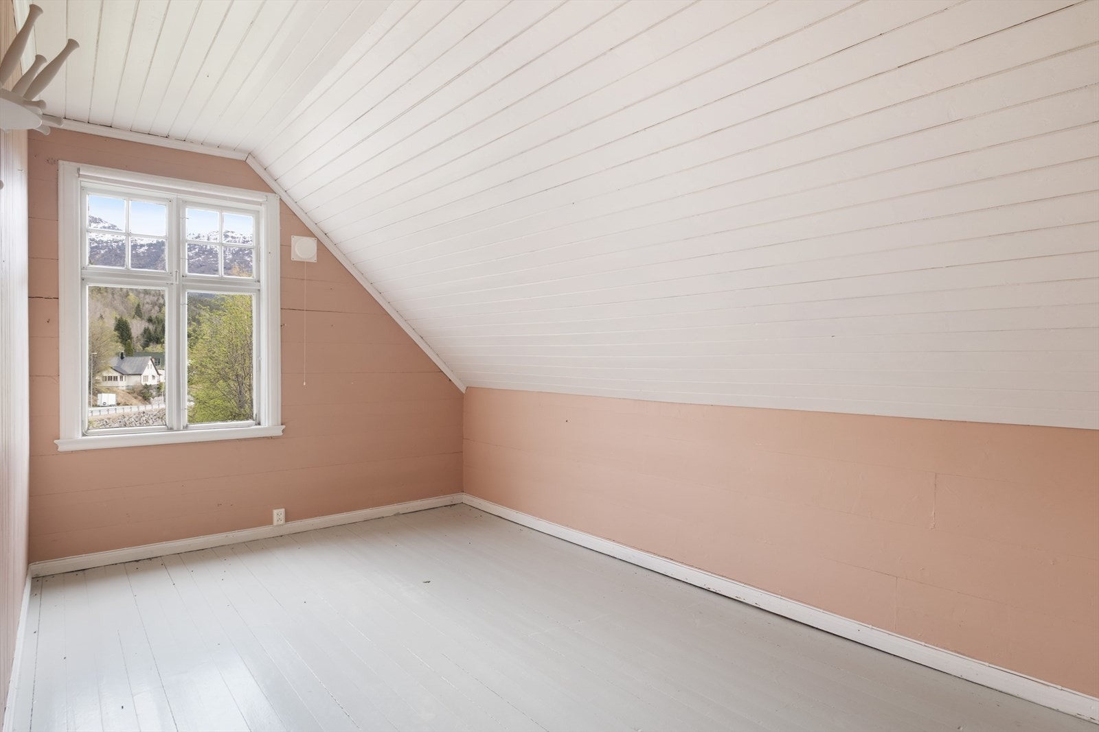 Loftet inneheld 6 fine soverom av ulik storleik. Galleribilde