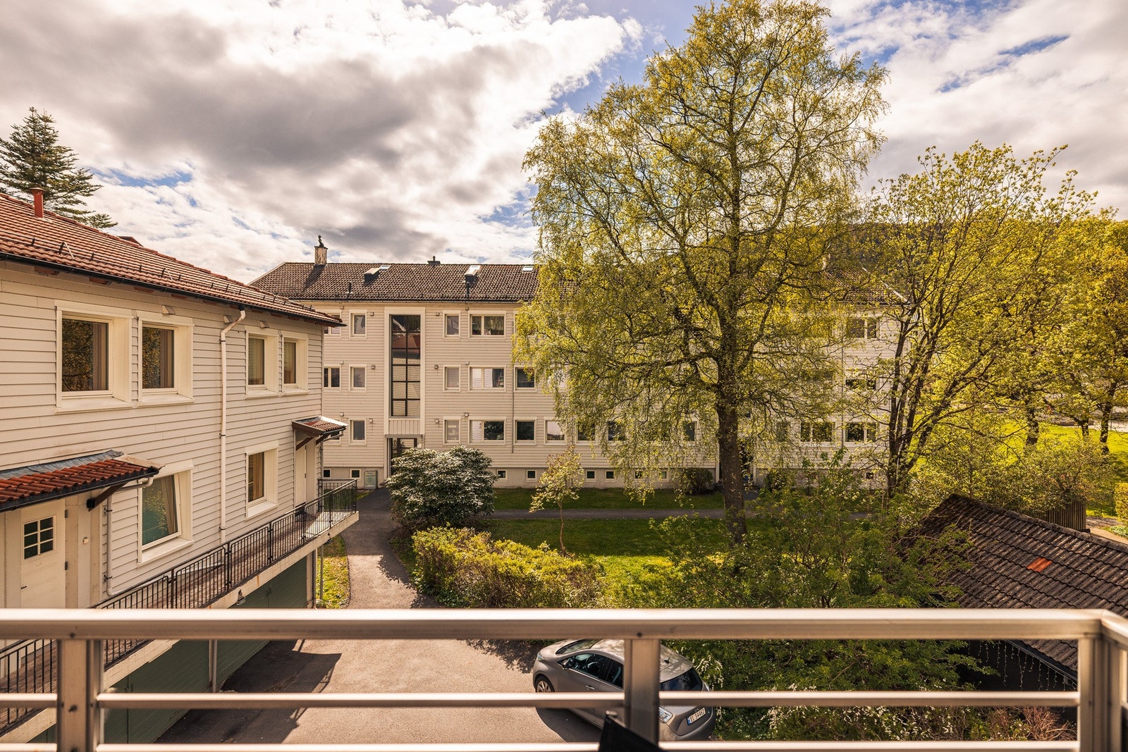Hyggelig utsyn over nærområdet. Galleribilde