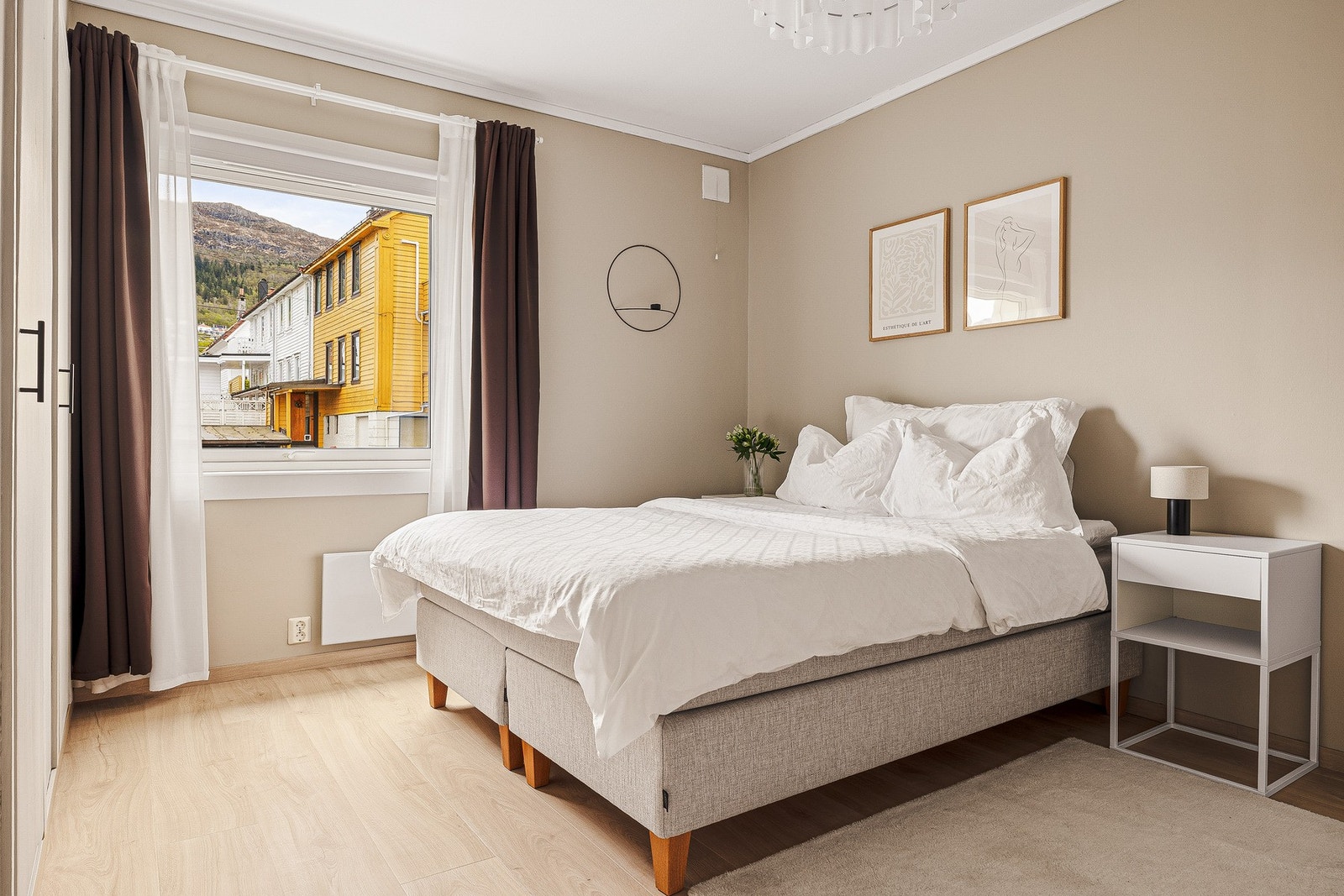 Leiligheten har to trivelige soverom. Galleribilde