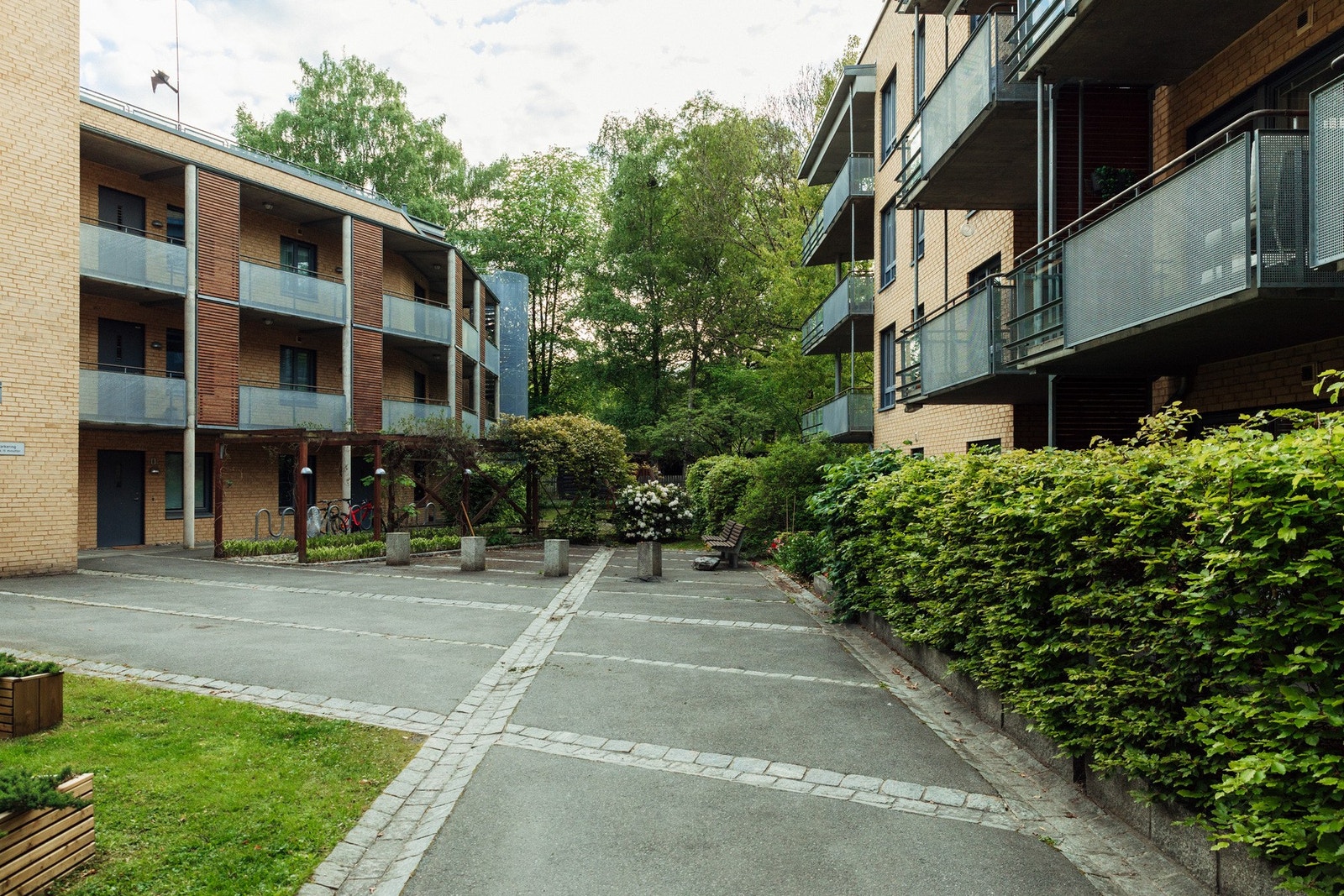 Videre har du heis- og trappeadkomst til boligen, som ligger fint plassert i 3.etg. Galleribilde