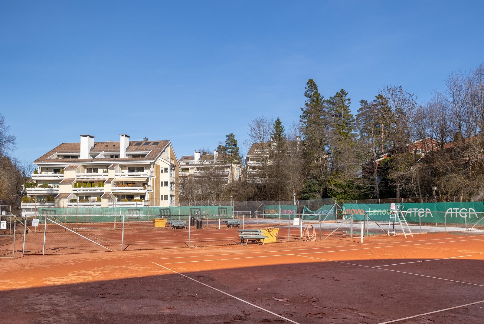 Tennisbane. Galleribilde
