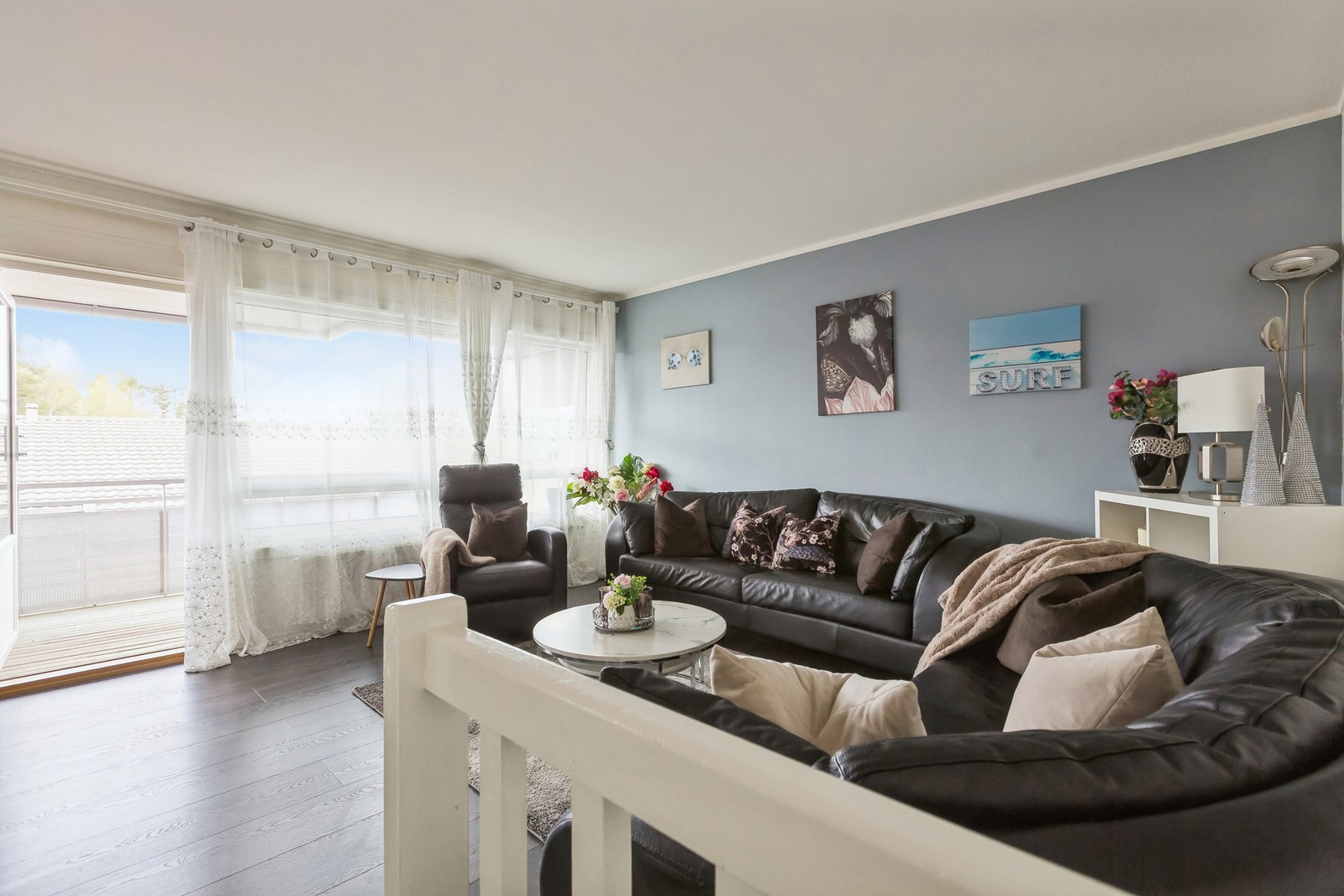 Utgang til balkong på 11,4m² fra stuen. Galleribilde