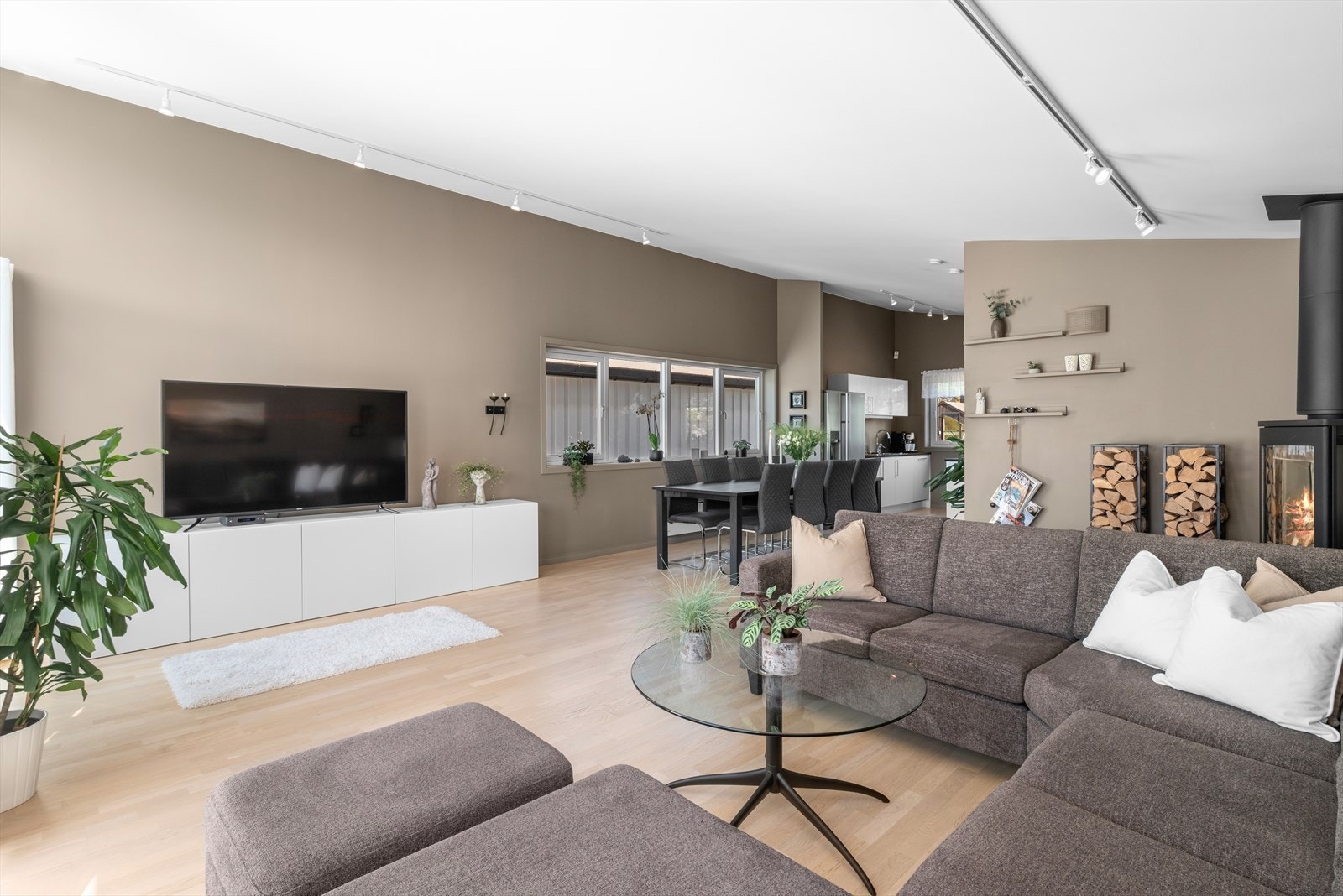 Velkommen inn i den luftige stua Galleribilde