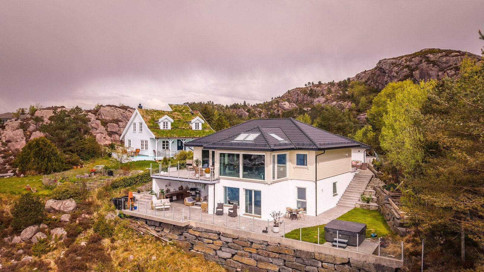 Solforholdene er rett og slett fantastiske, med sol fra tidlig morgen til langt utpå sommerkvelden Galleribilde