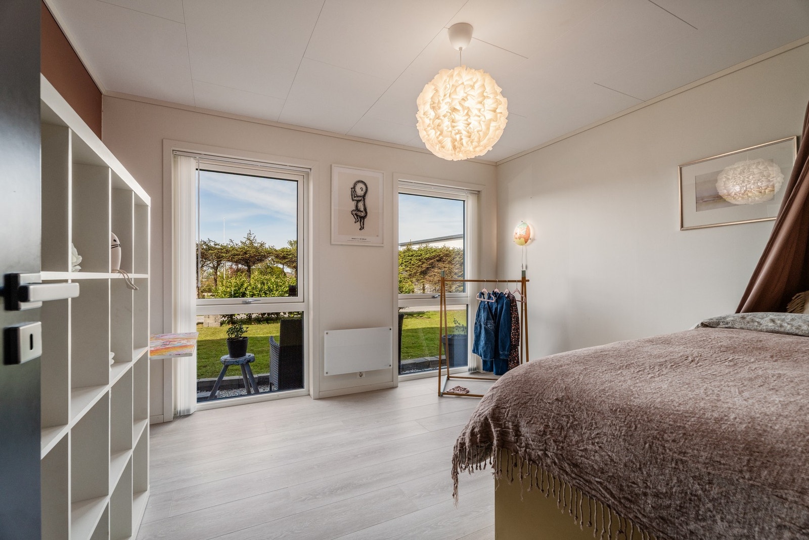 Lameller medfølger og det er plass for dobbeltseng i rommet. Galleribilde