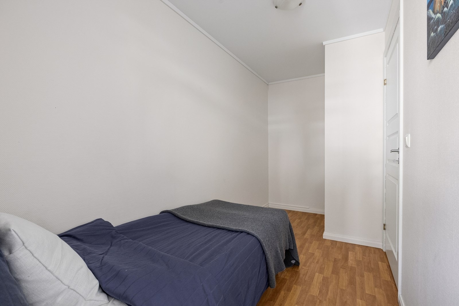Rommet har parkett på gulvet, i likhet med de øvrige oppholdsrommene. Galleribilde