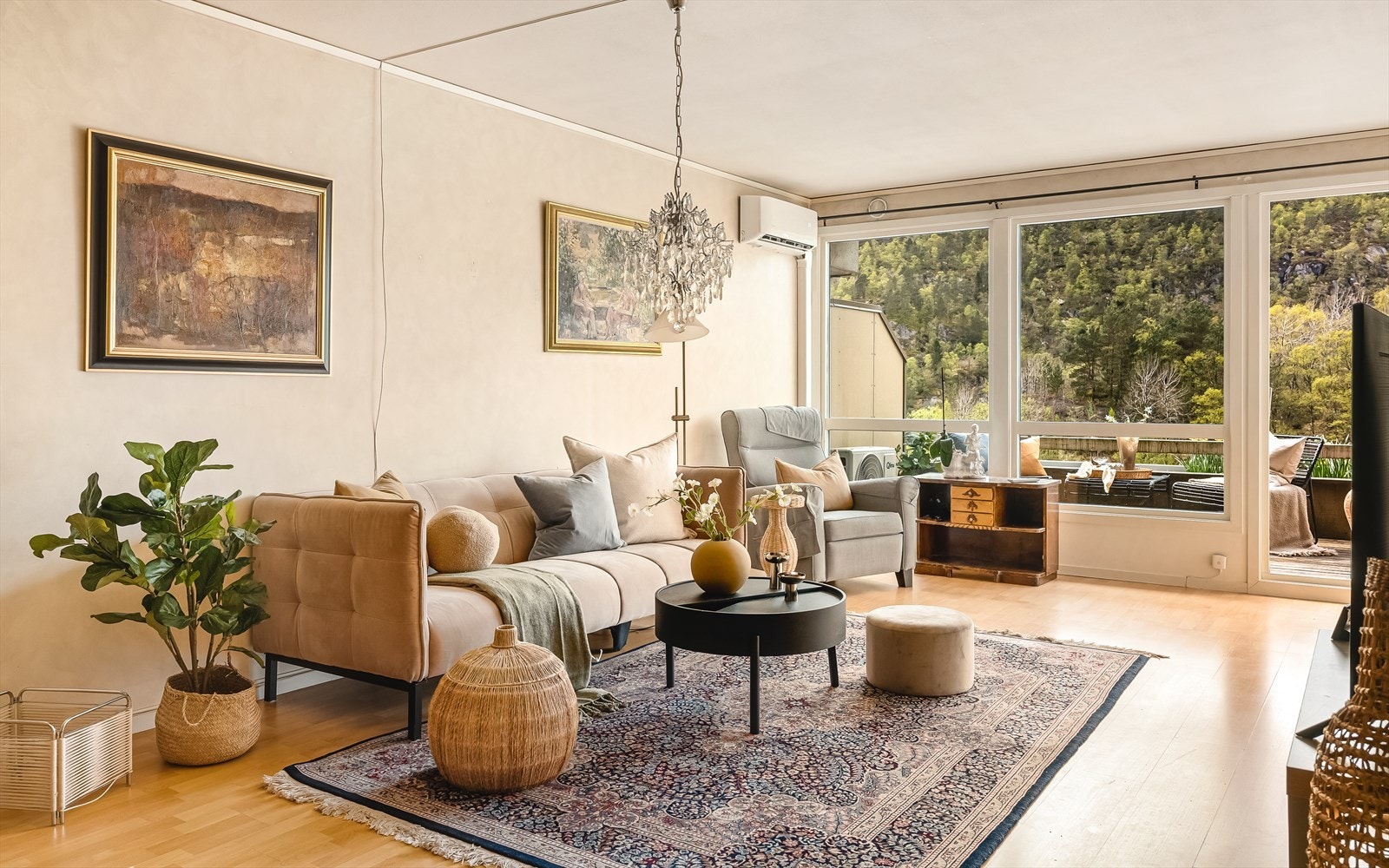 Velkommen til Klauvsteinen 119 og en romslig 2-roms leilighet med attraktiv beliggenhet! Foto: Terje Arntsen Galleribilde