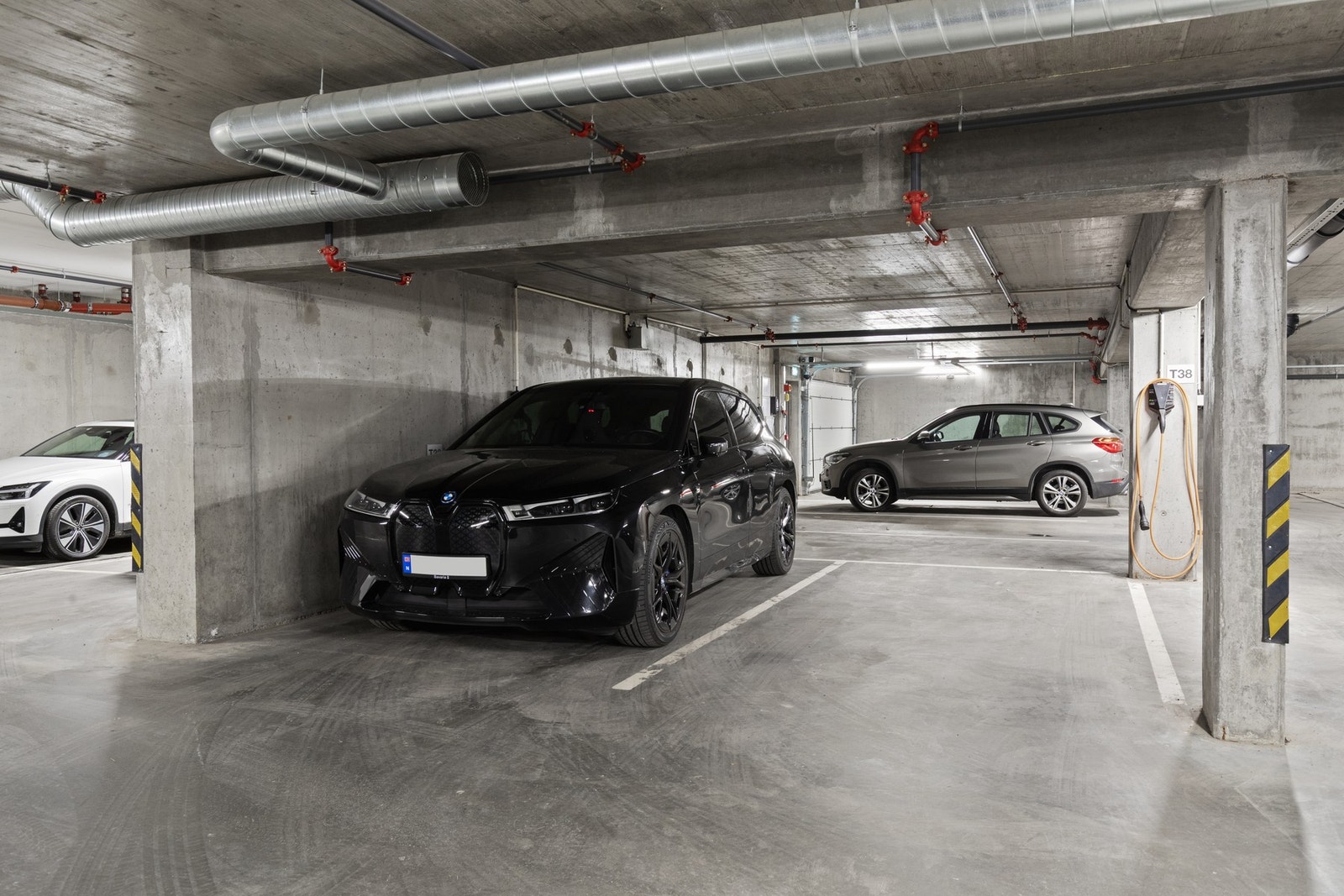 Garasjeplassen som brukes pr i dag Galleribilde