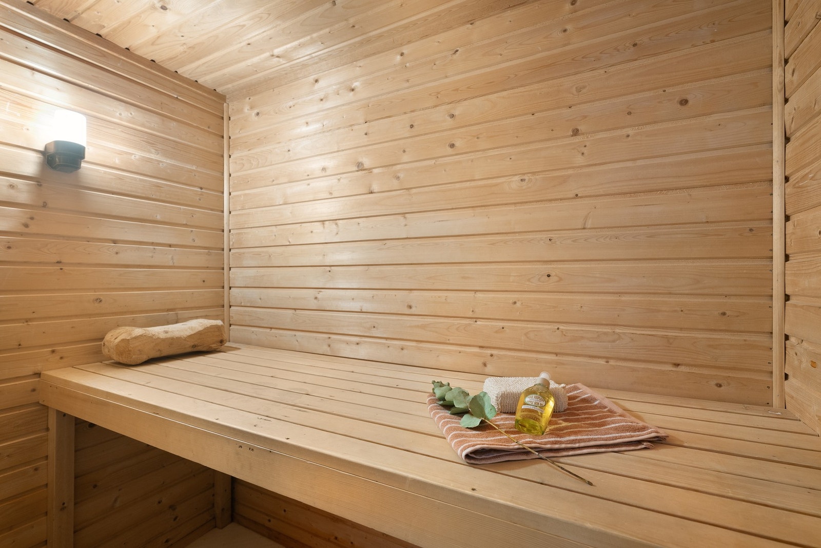I tilknytning til kjellerbadet er det etablert badstue. Galleribilde