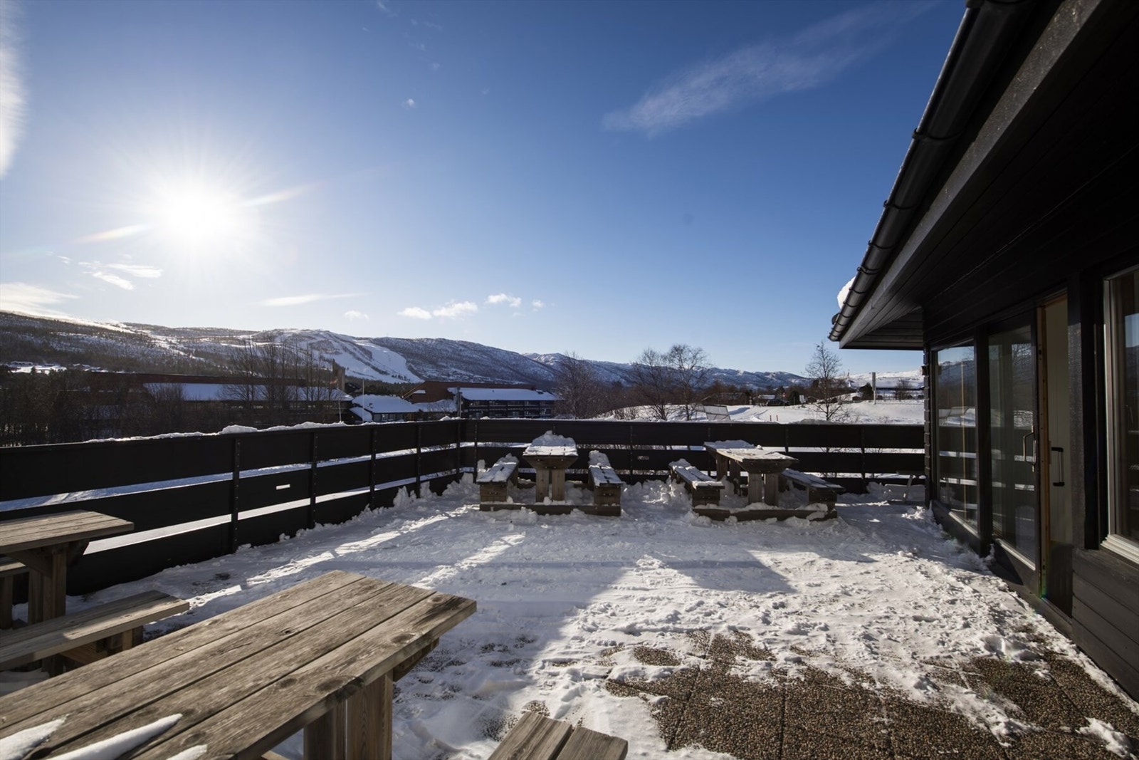 Sameiets felles terrasse Galleribilde