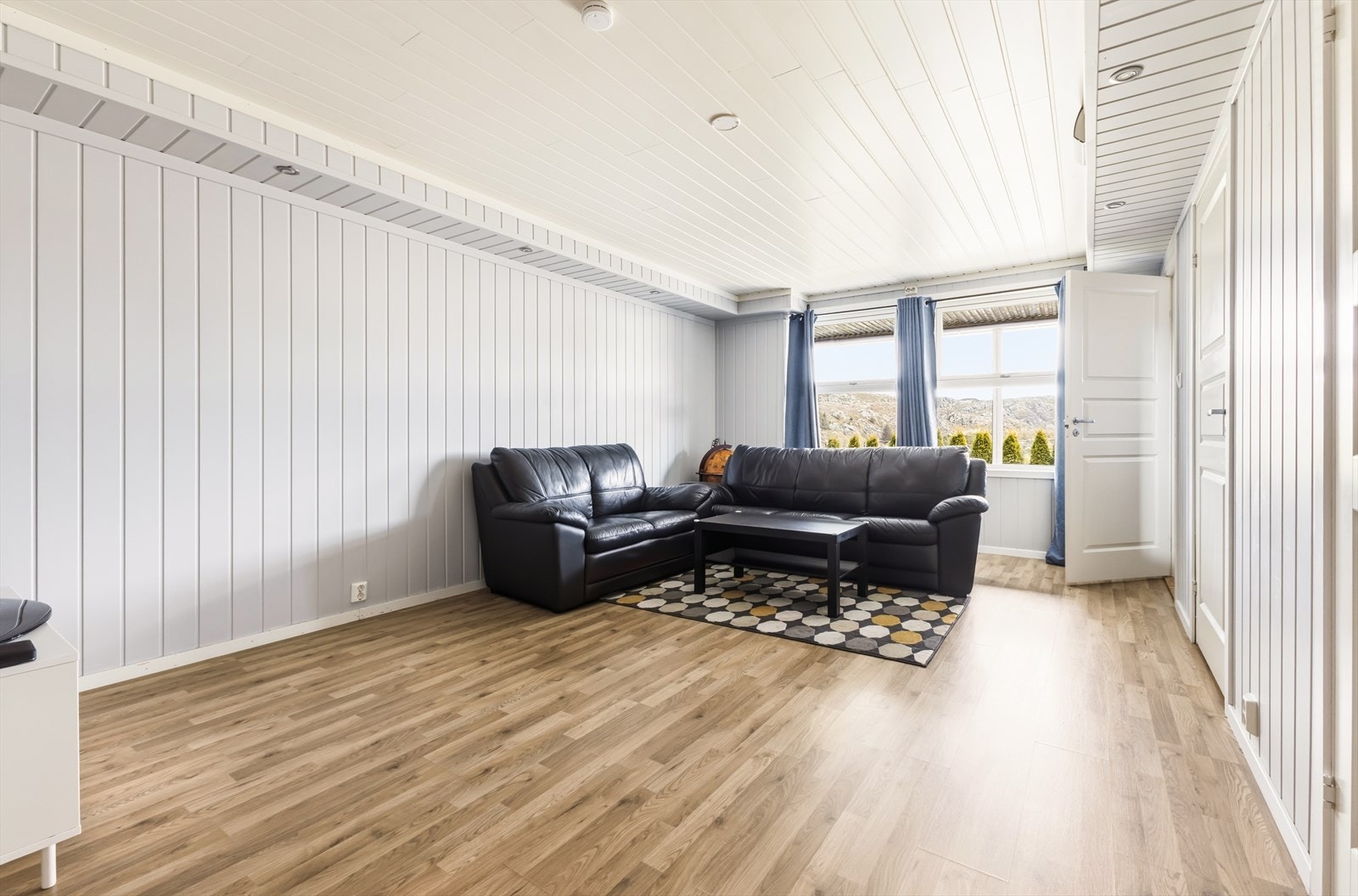 - Utleidelen er på på 63 m² - Galleribilde