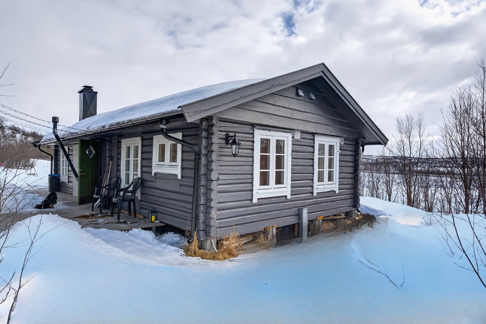 Sjarmerende hytte, perfekt for friluftsentusiaster Galleribilde